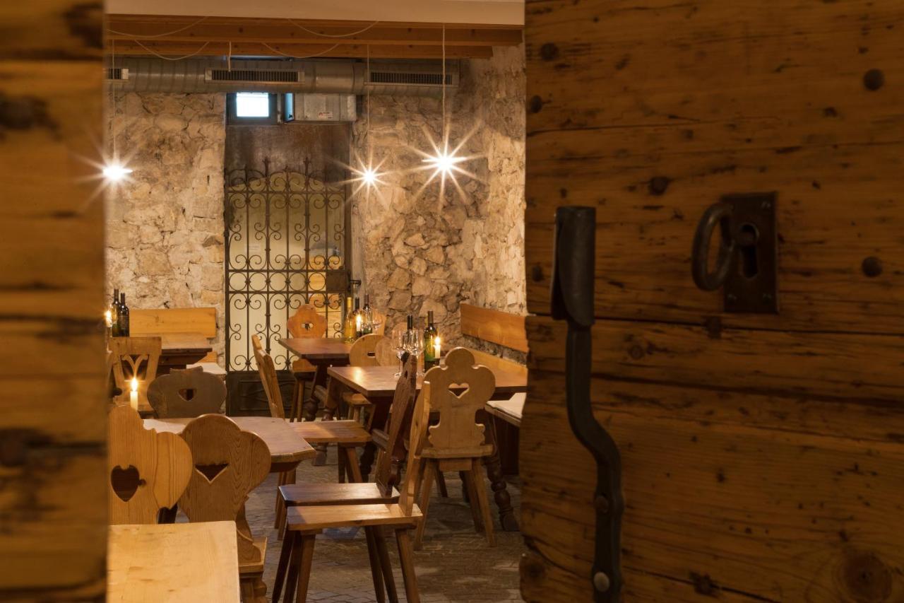 Hotel Teutschhaus 코르티나 술라 스트라다 델 비노 외부 사진