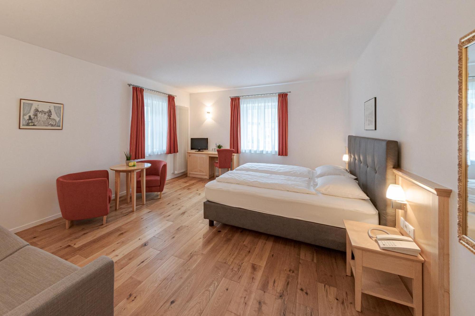 Hotel Teutschhaus 코르티나 술라 스트라다 델 비노 외부 사진